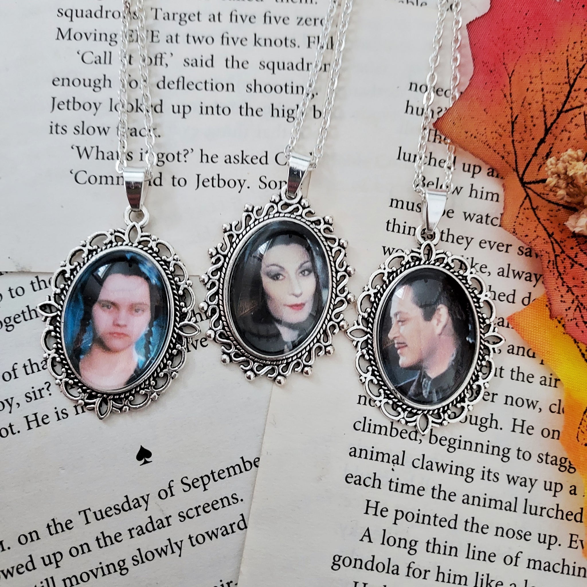 Amazon.com: Wednesday Addams Necklace, Best Friends Wednesday Necklace for  Party Costume, Wednesday Addams Necklace Halloween Christmas Gift for Girls  Boys: Clothing, Shoes & Jewelry
